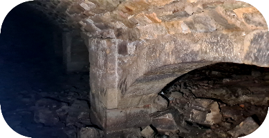 dans les caves cherlieu nb.png